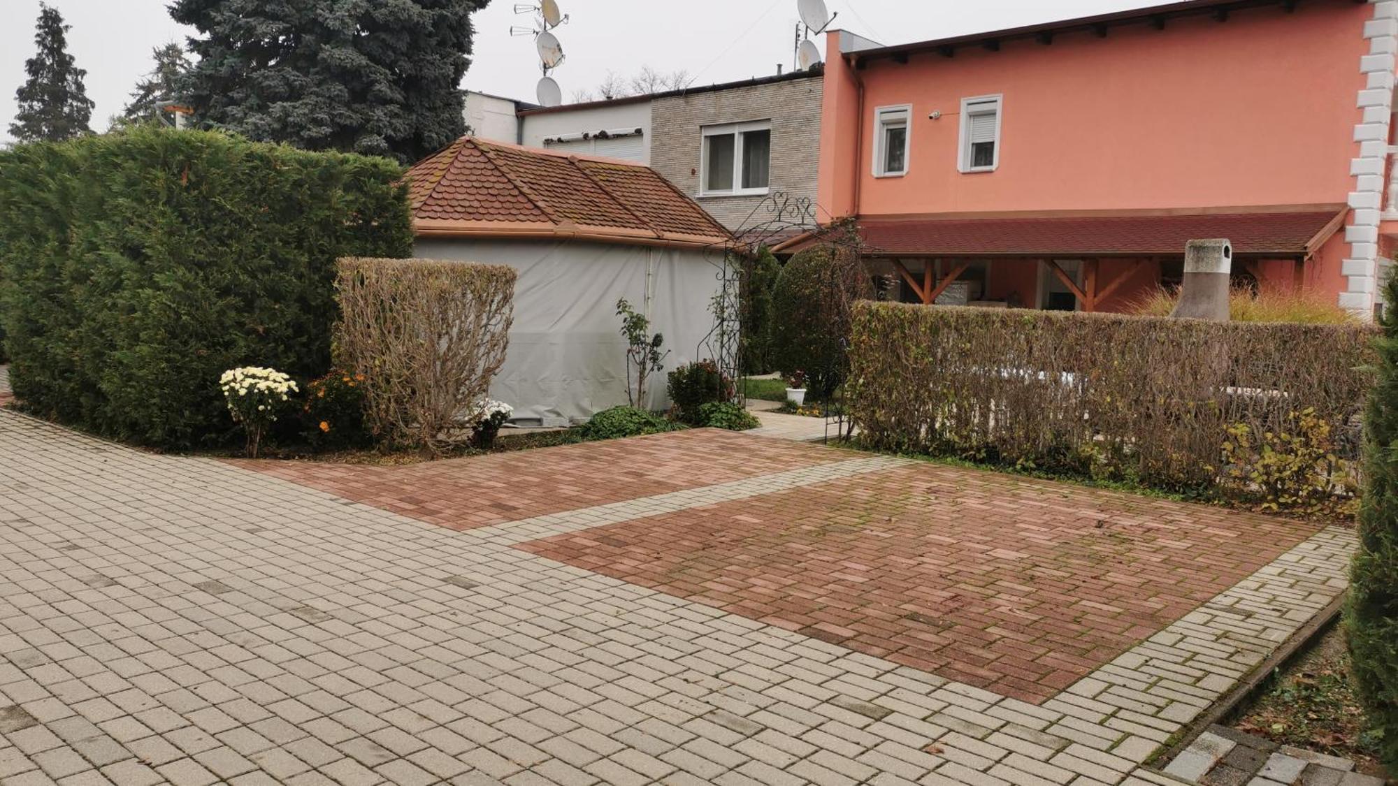 Gizella Apartmanhaus Buk Exterior foto