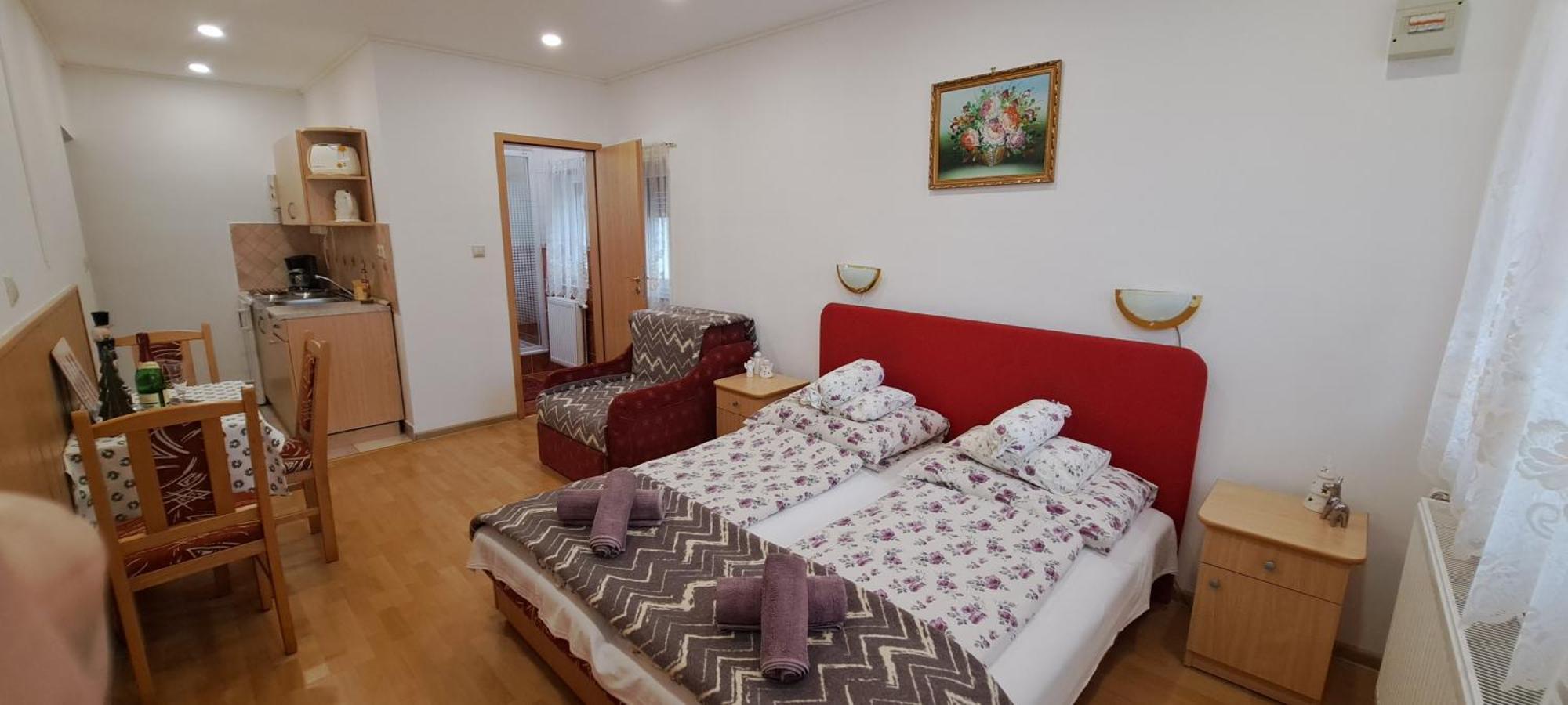 Gizella Apartmanhaus Buk Exterior foto