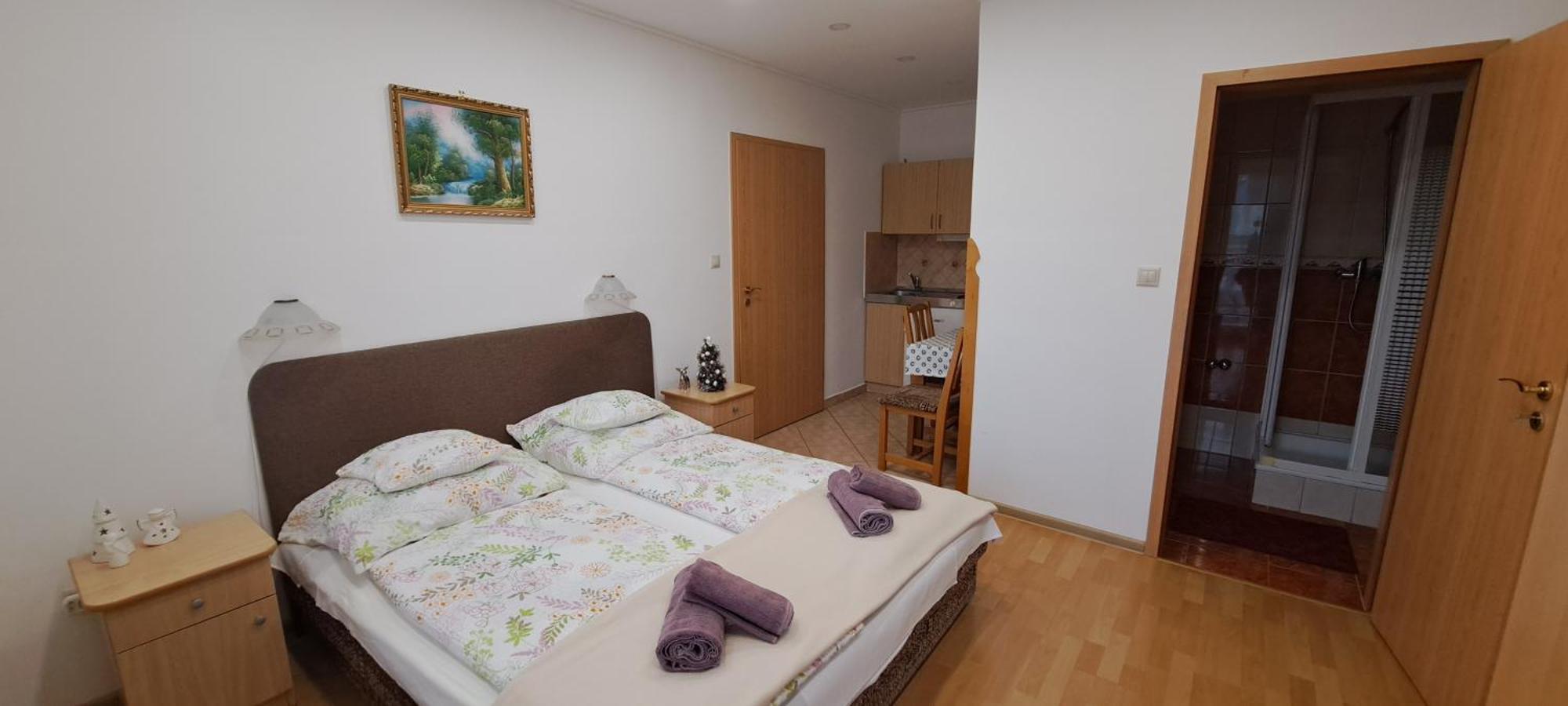 Gizella Apartmanhaus Buk Exterior foto