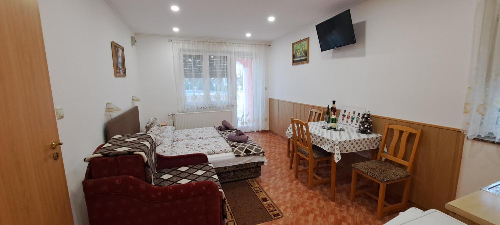 Gizella Apartmanhaus Buk Exterior foto